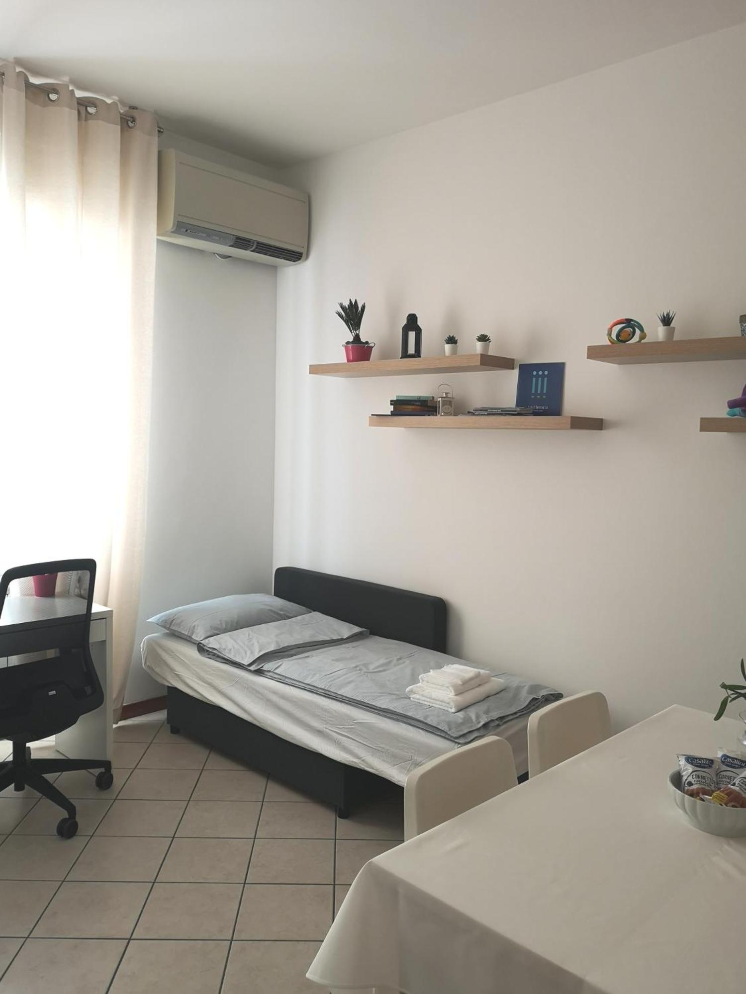 Holiday Apartment - Brescia Centro - Parcheggio Privato Экстерьер фото