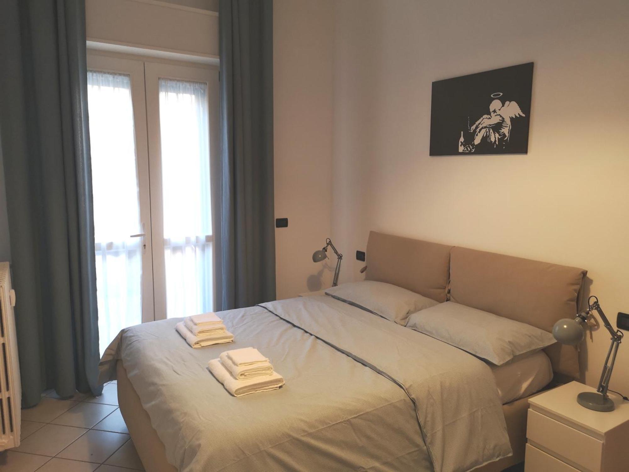 Holiday Apartment - Brescia Centro - Parcheggio Privato Экстерьер фото